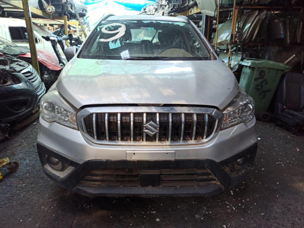  Suzuki S CROSS 2018    EN DESARME